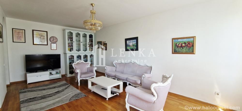 Apartment for sale near the BEOSHOPPING center 75m2 — photo