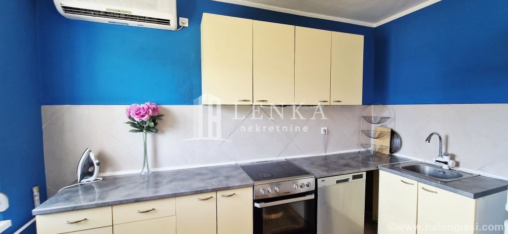 Apartment for sale near the BEOSHOPPING center 75m2 — photo