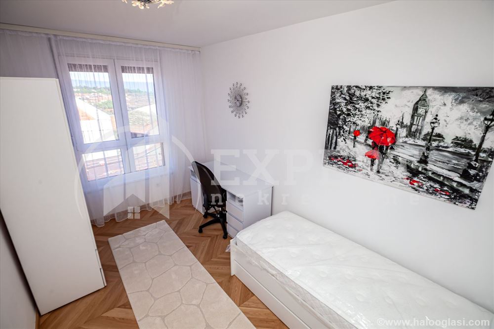 Fotografija stana 12 od 23