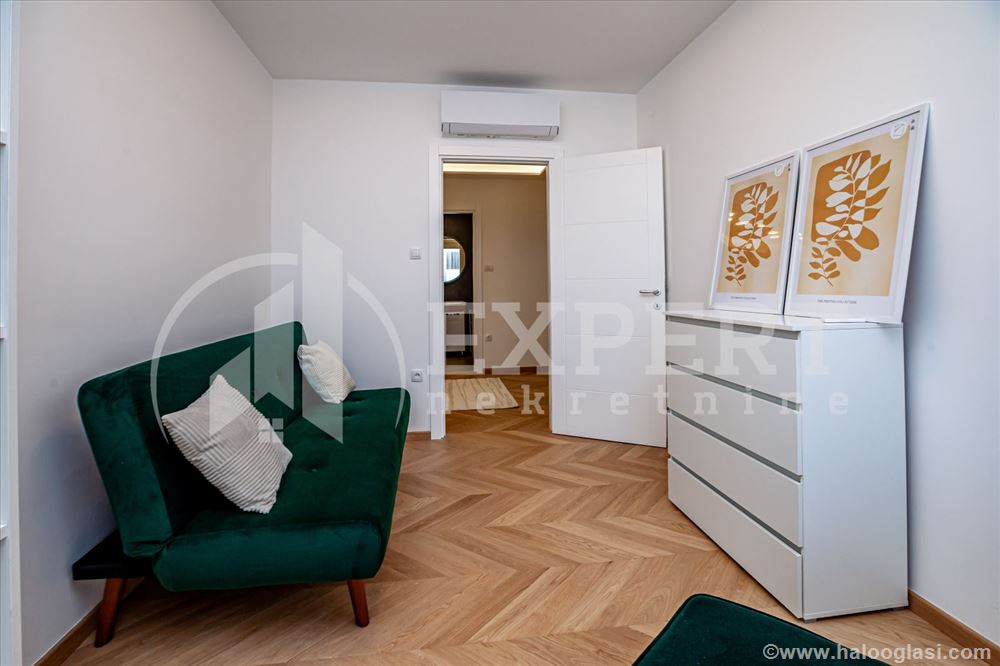 Fotografija stana 14 od 23
