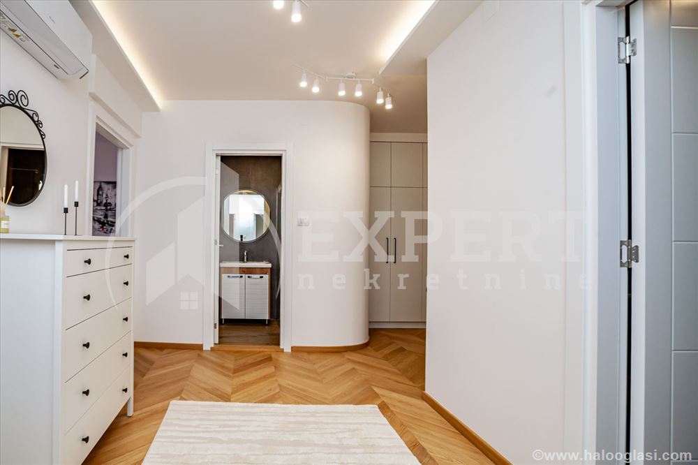 Fotografija stana 21 od 23