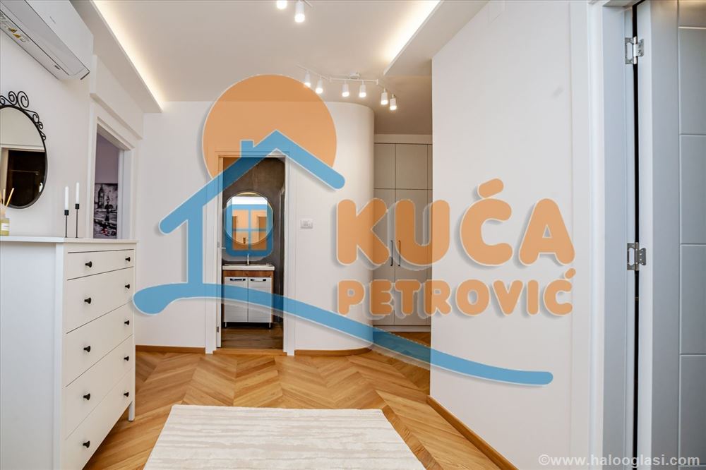 Fotografija stana 21 od 23
