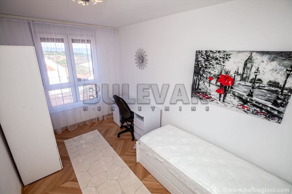 Fotografija stana 12 od 23