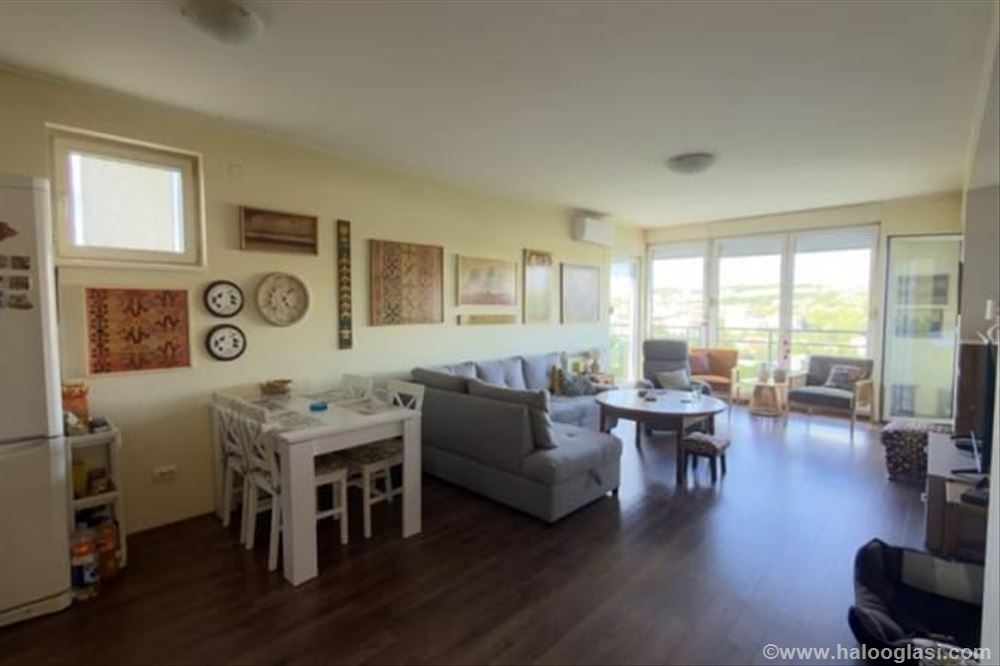 Bright three-room apartment with terrace in Mirijevu, 77m2 — photo