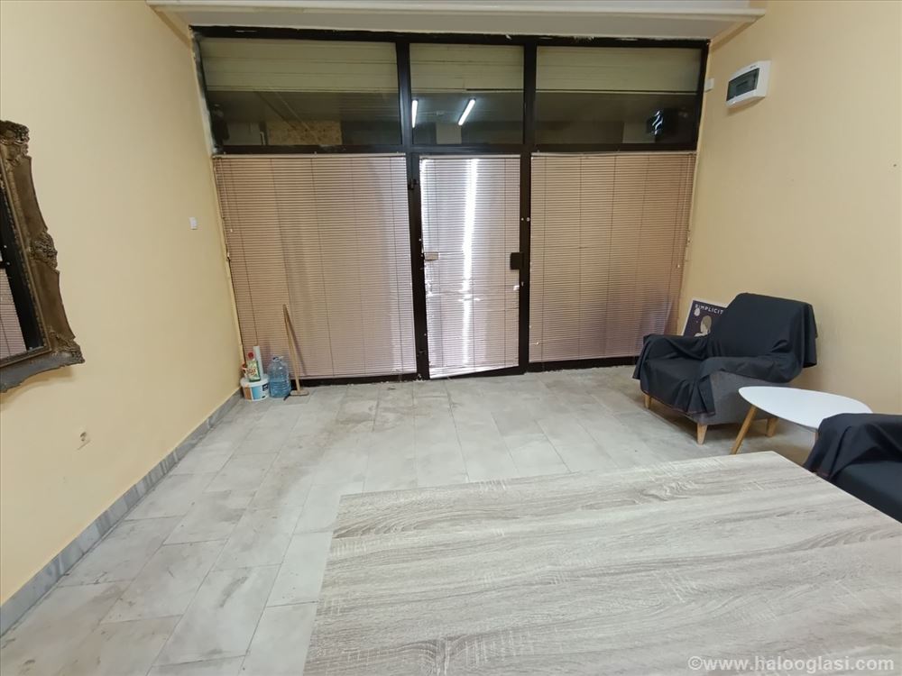 Poslovni prostor u centru grada! — fotografija