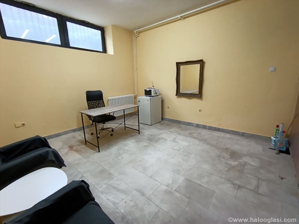 Poslovni prostor u centru grada! — fotografija