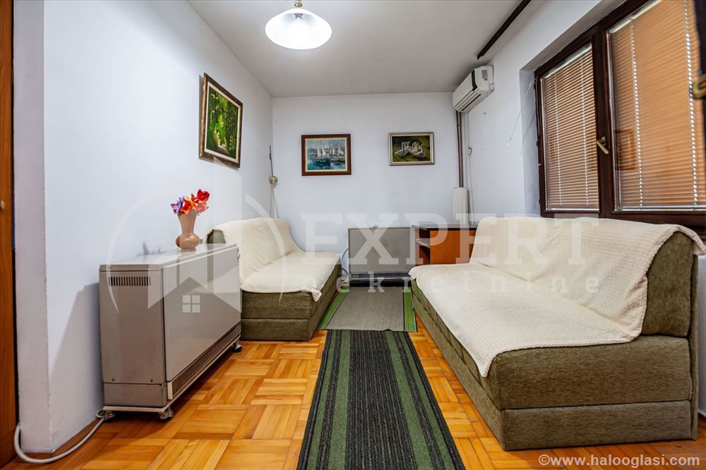 Отличная дом 270m2, возле станции Железничке, Ниш — фото