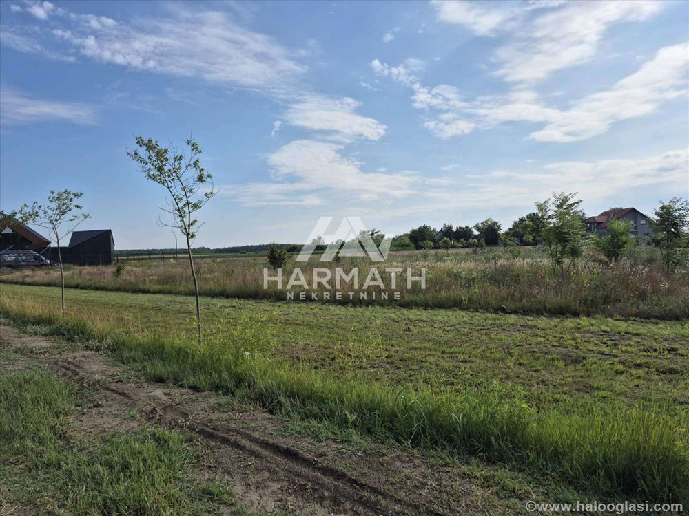 Продается земля под застройку 1080m2, Кертварош — фото