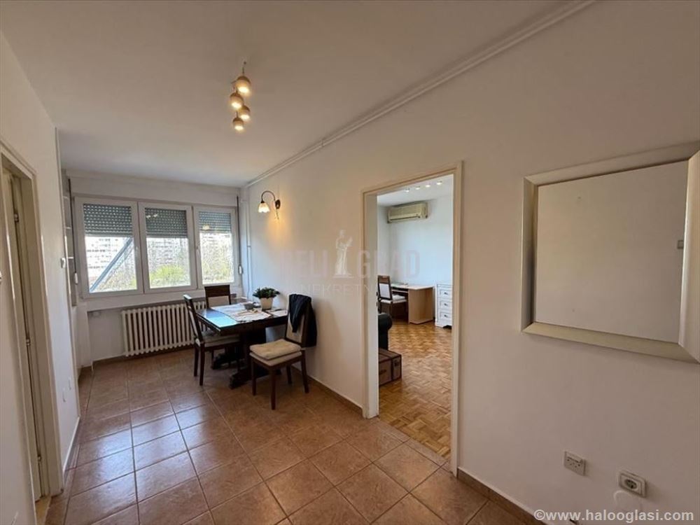 Top ponuda, Blok 45, renoviran, nadomak savskog ke — fotografija