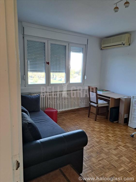 Top ponuda, Blok 45, renoviran, nadomak savskog ke — fotografija