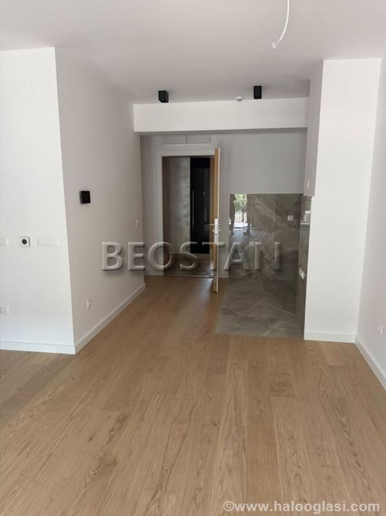 Fotografija stana 3 od 15