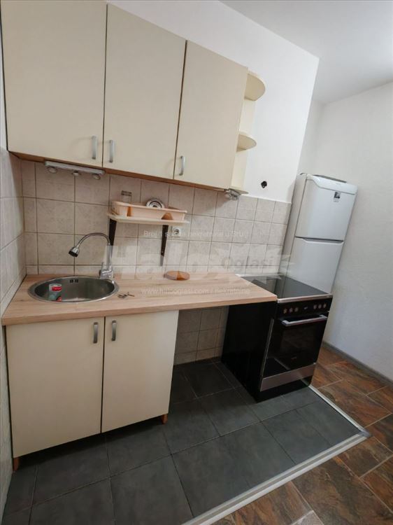 Fotografija stana 3 od 19