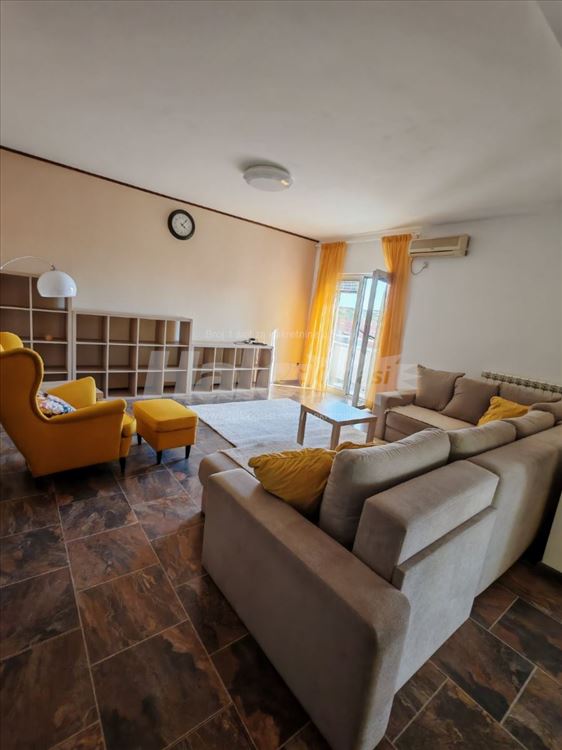 Fotografija stana 15 od 19