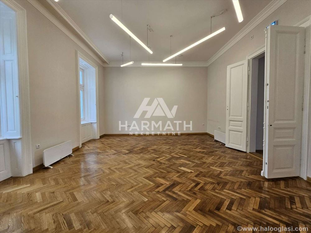 Офисное помещение в аренду в центре Суботицы — фото