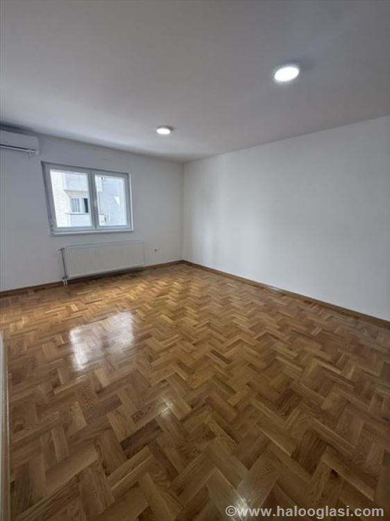 Fotografija stana 3 od 9
