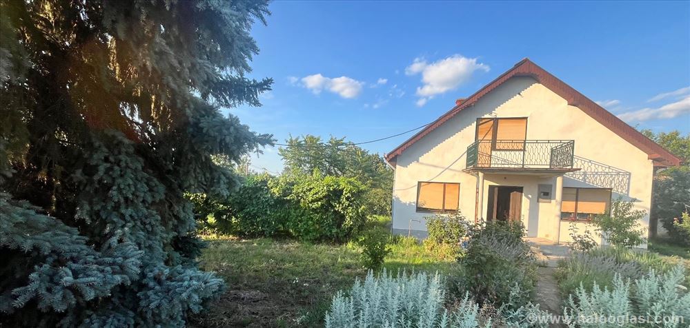 Apartment for sale priced below market in Velika Krsna