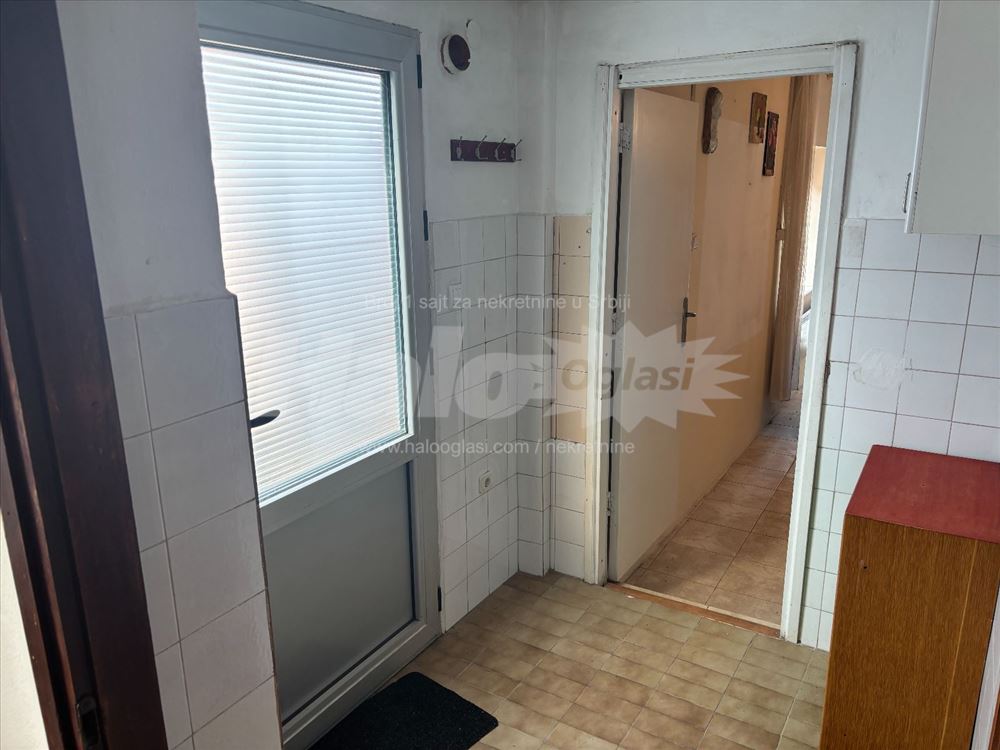 Apartment for sale priced below market in Zdravka Čelara
