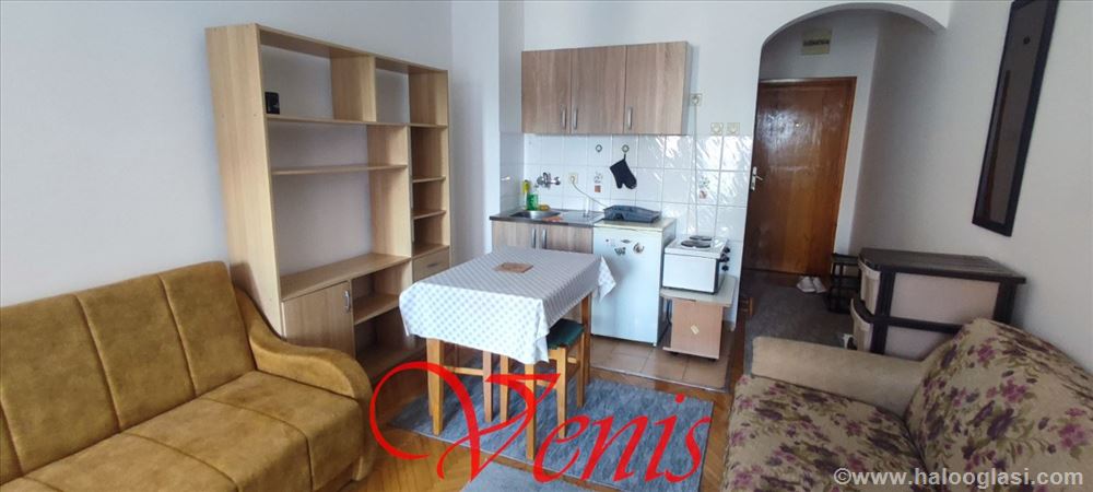 Apartment for rent with a price drop in Cara Dušana