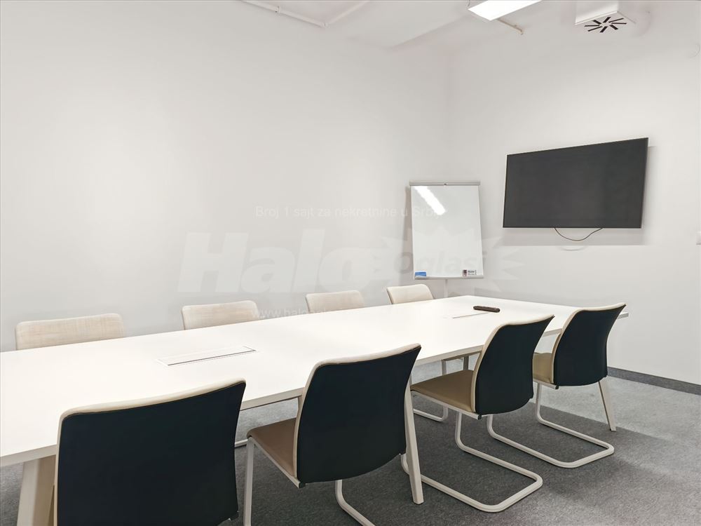 Privatne офисы на 3 человека в штаб-квартире IRIN Business — фото