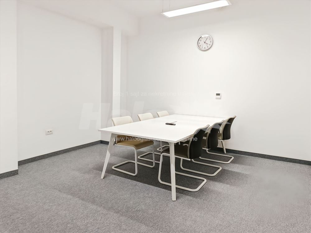 Privatne офисы на 3 человека в штаб-квартире IRIN Business — фото