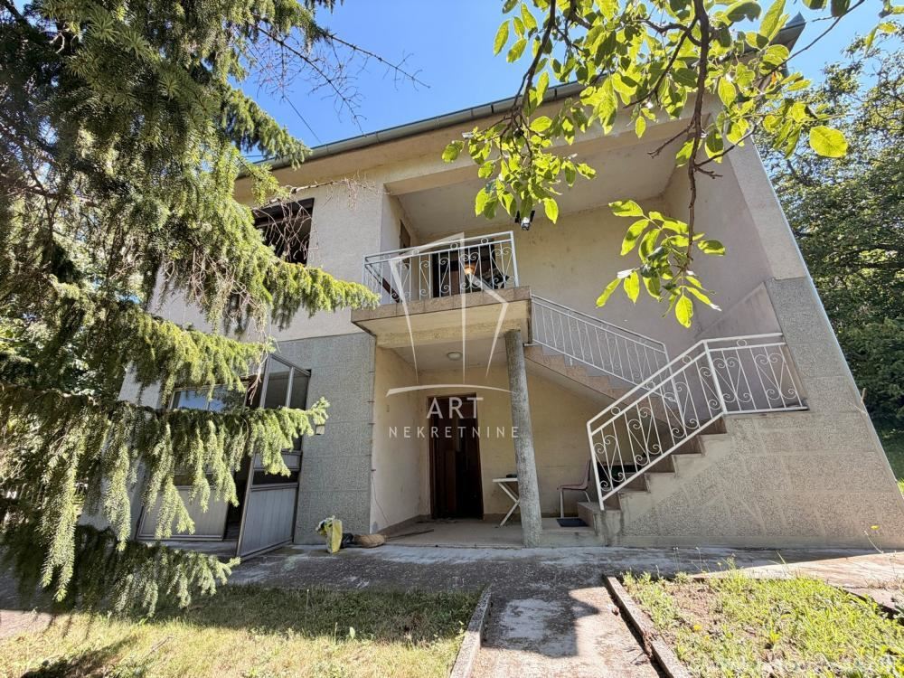 Apartment for sale priced below market in Slavka Manojlovića