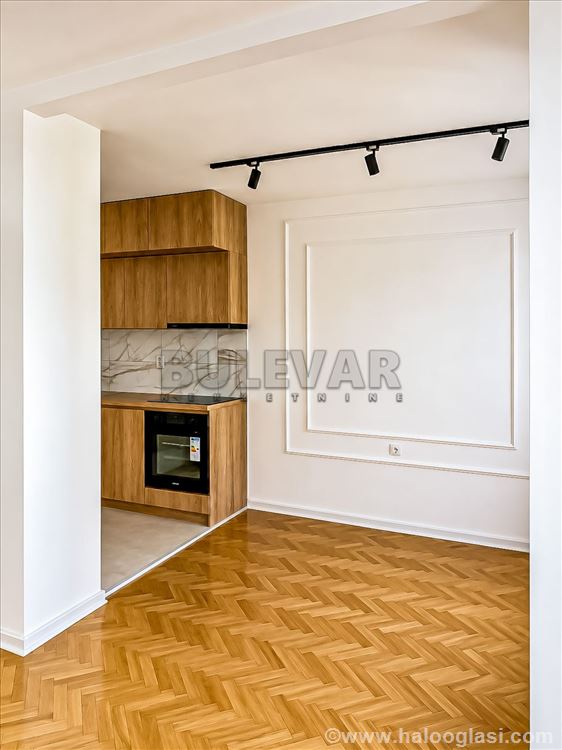 for rent unfurnished one-and-a-half-room apartment at Medijan — photo