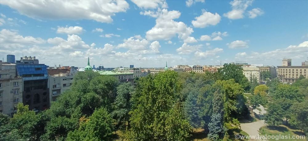 Оформлена в кадастре коммерческое помещение в элитном районе Београда — фото