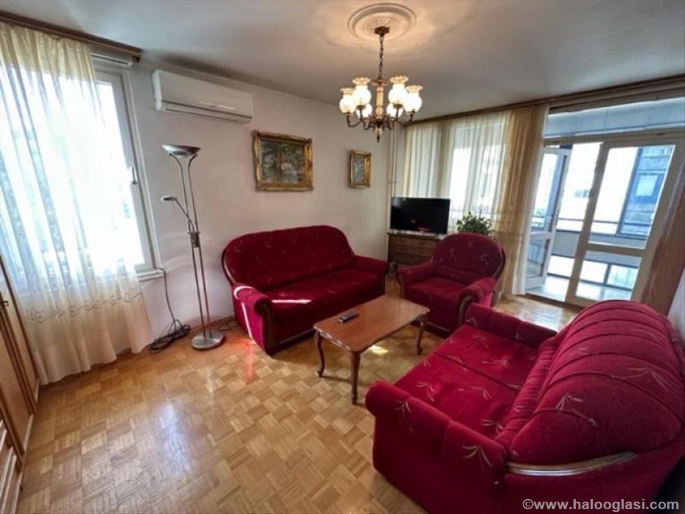 Novi Beograd-Blok 22-Trosoban-Garaža ID#3317