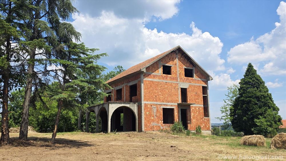 Apartment for sale priced below market in Mike Ćurčića Baćevac