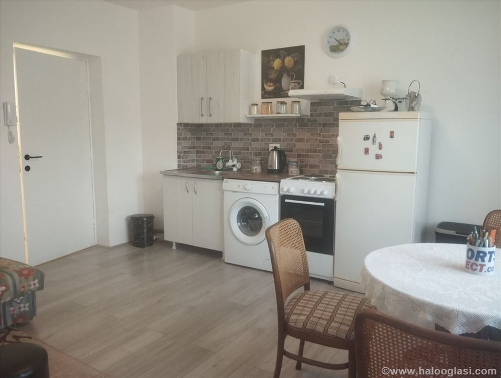 Center, furnished — photo