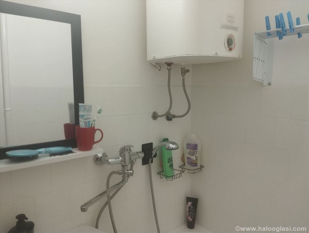 Center, furnished — photo