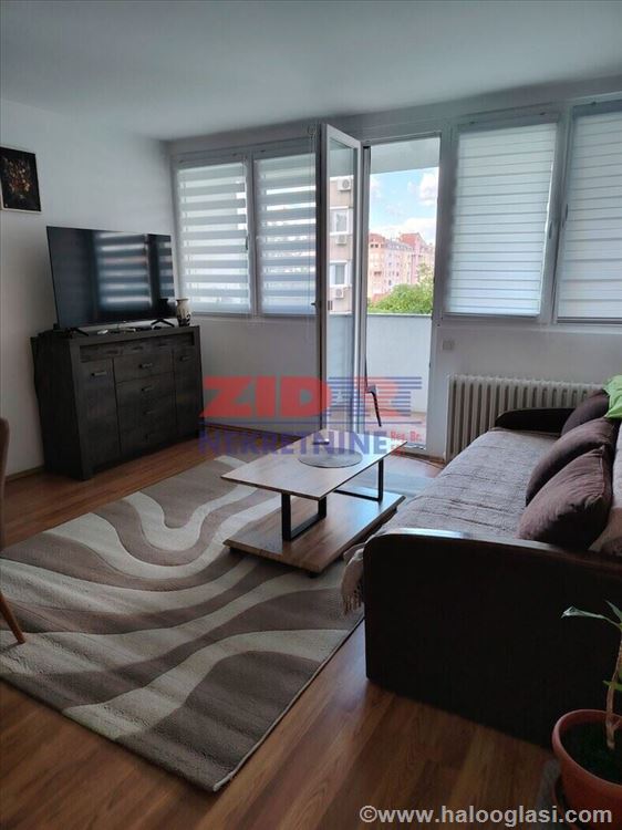 Apartment for rent with a price drop in Džona Kenedija