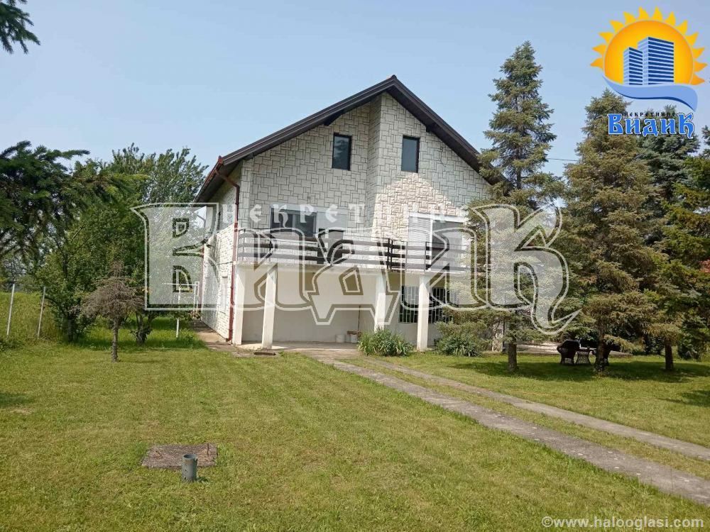 Apartment for sale priced below market in Ljubomira Ivkovića - Šuce