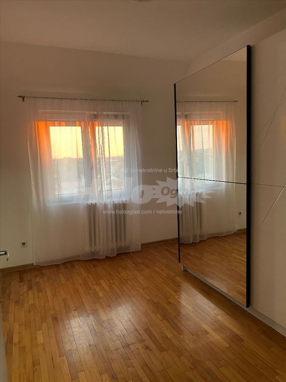 Сдаю 2.5 квартиру от 53m2 на длительный срок — фото