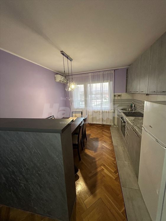 Сдаю 2.5 квартиру от 53m2 на длительный срок — фото