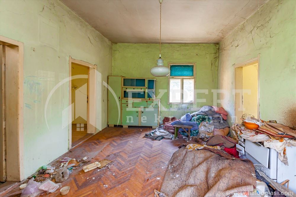 дом в центре Нишка Бани, 154 m2 на участке — фото