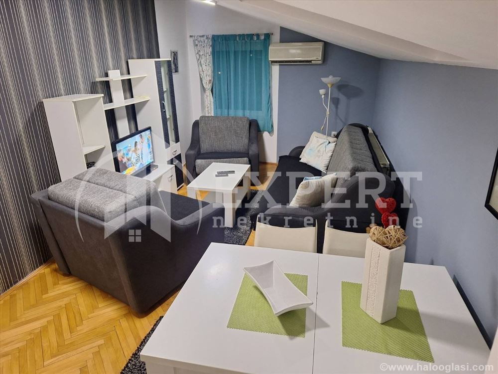 квартира 1.5, 44 m2 возле собора — фото
