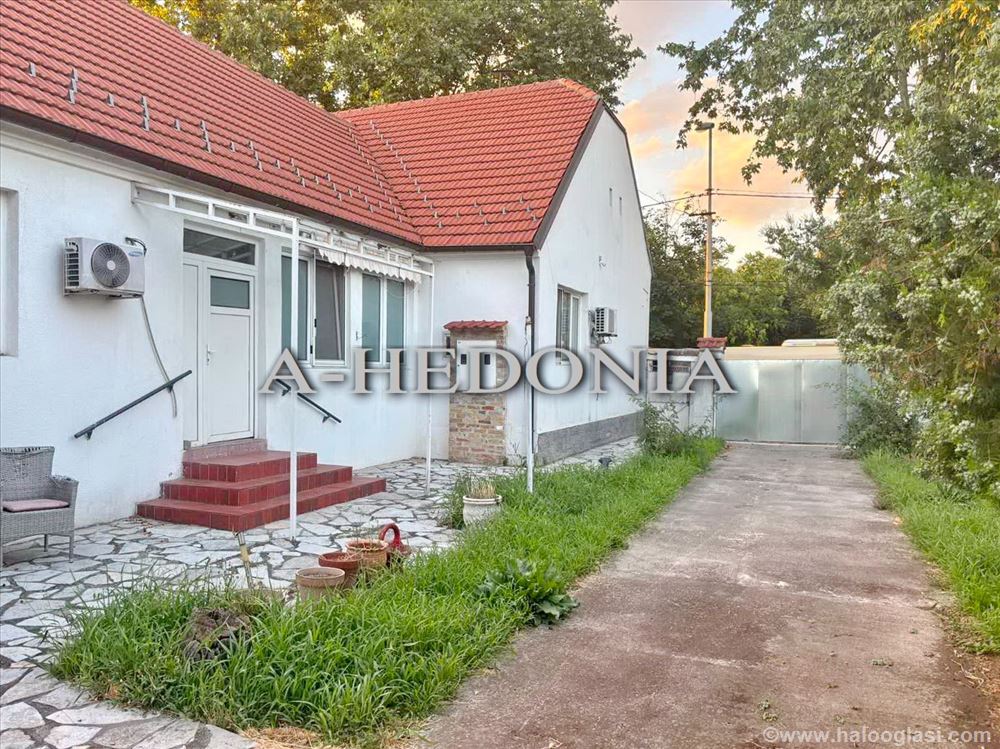 Gornja Varoš, kuća, 4.9 ari plac, adaptibilna