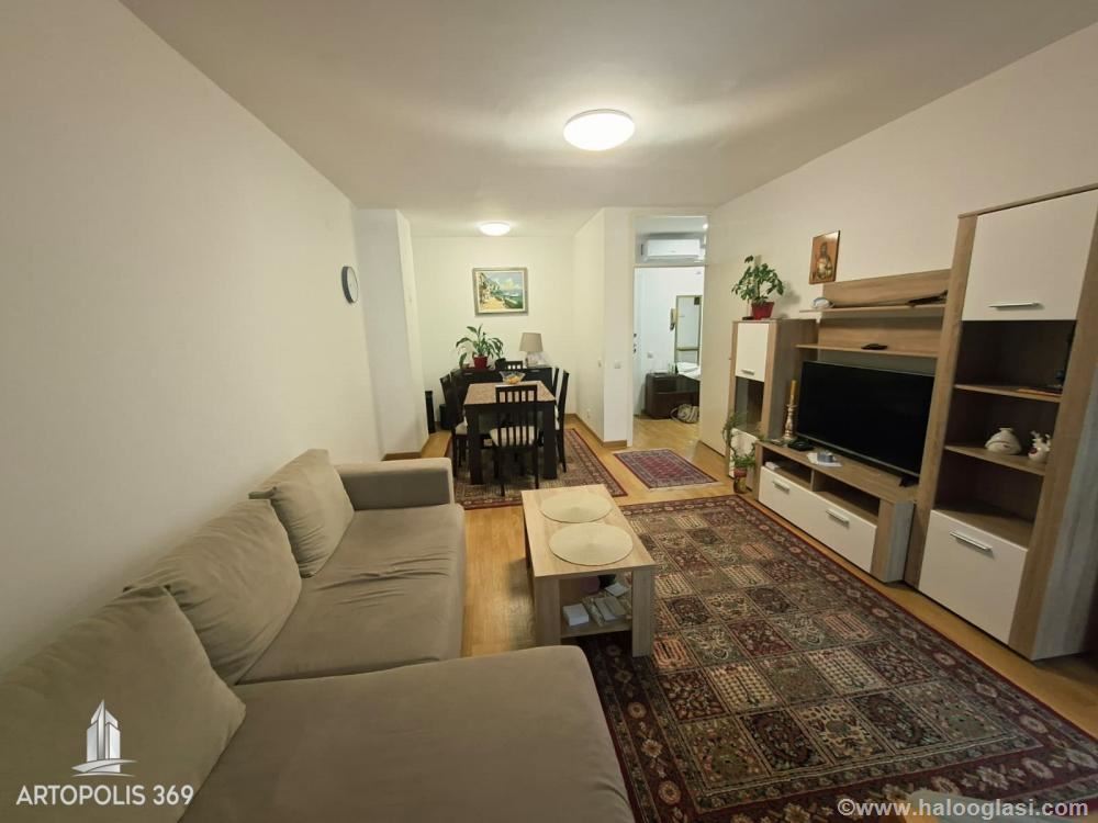Kompletno renoviran, adaptibilan, u blizini Save I — fotografija