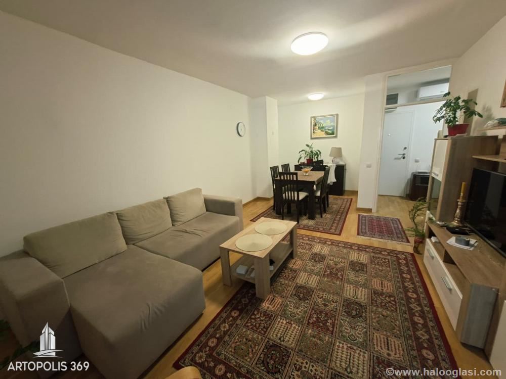 Kompletno renoviran, adaptibilan, u blizini Save I — fotografija