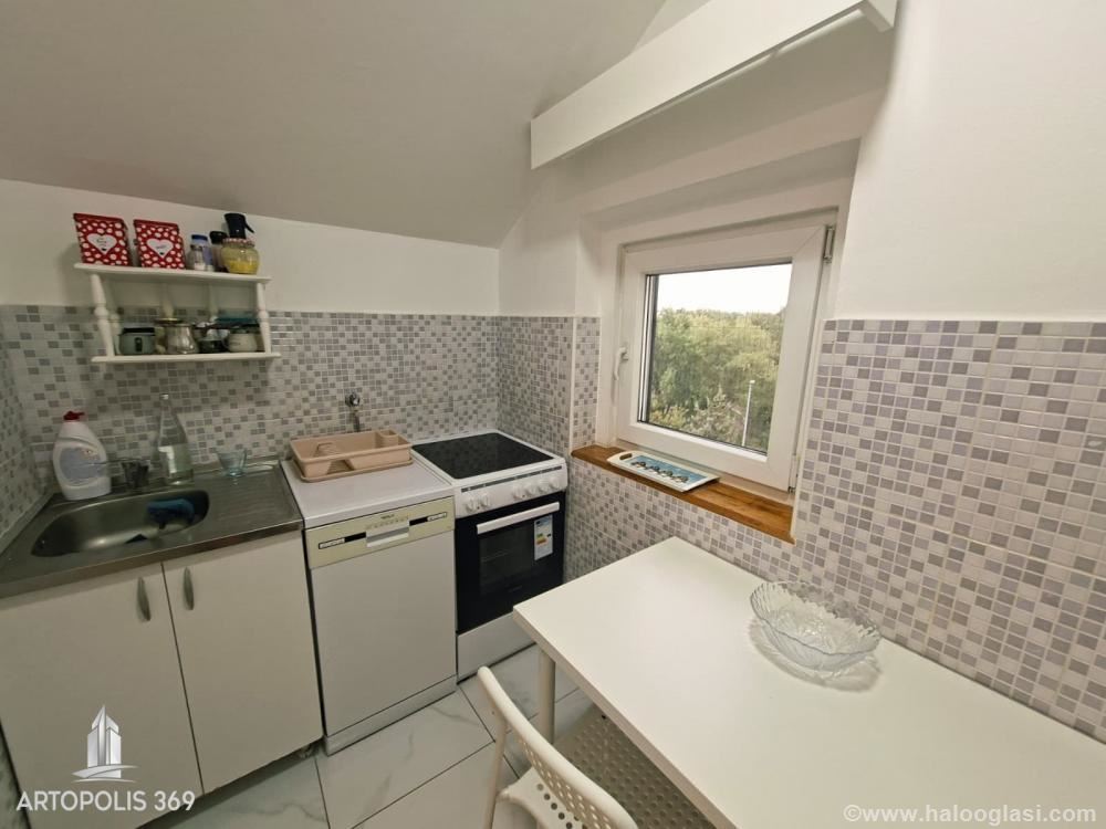 Kompletno renoviran, adaptibilan, u blizini Save I — fotografija