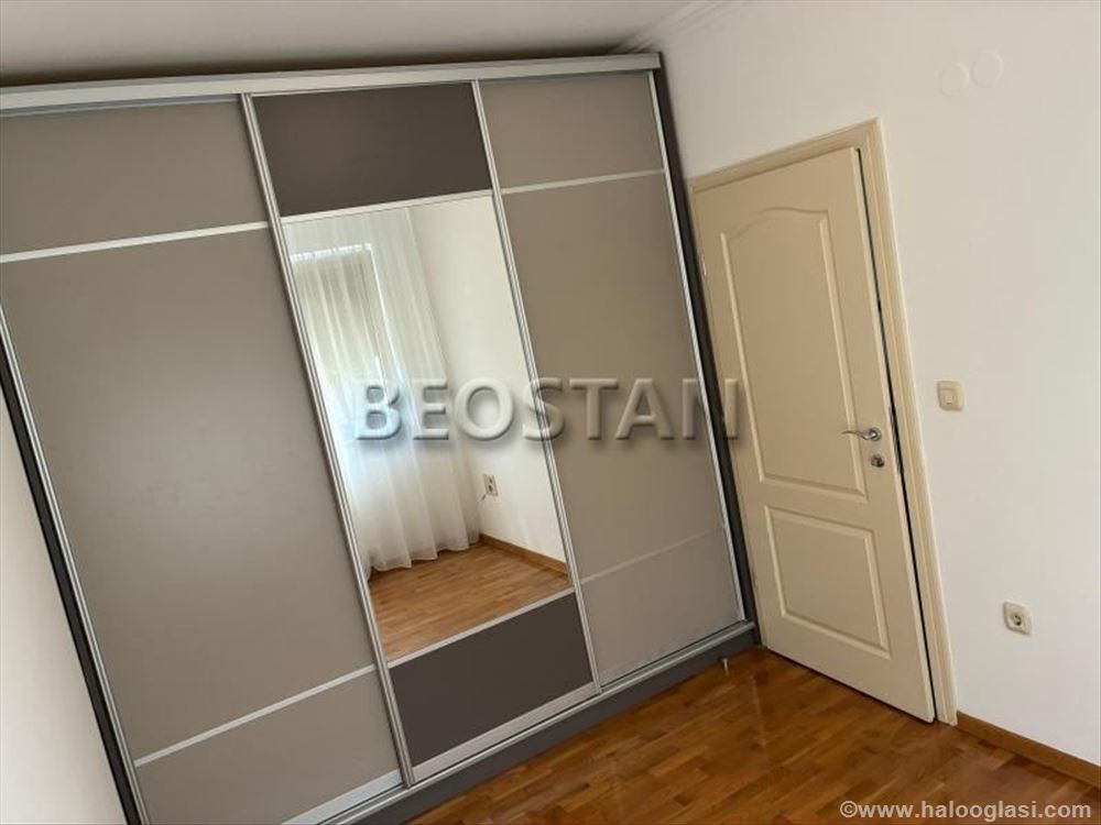 Fotografija stana 10 od 15