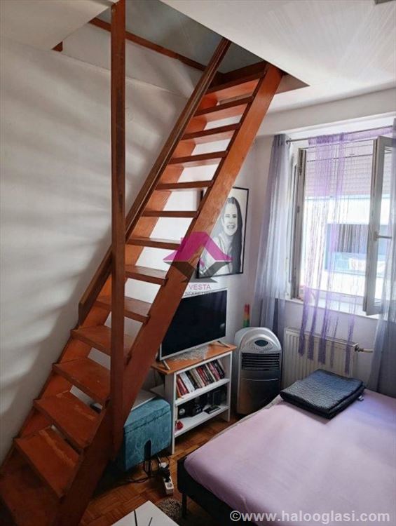 Центр Нови-Сада, 1,5-комнатная дуплекс-квартира, 26м2+терраса, продаётся — фото