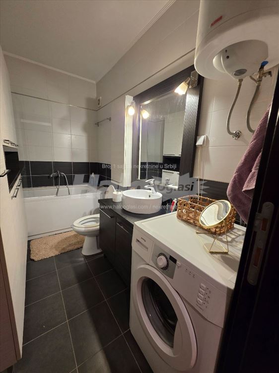 Dvosoban stan na Podbari, kompletno opremljen — fotografija