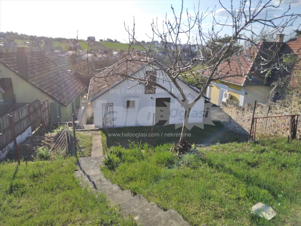 House in Sremskoj Kamenici — photo
