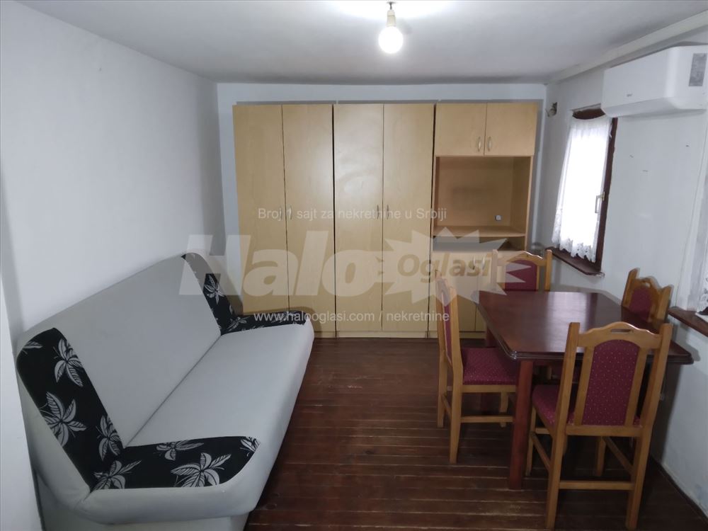 House in Sremskoj Kamenici — photo