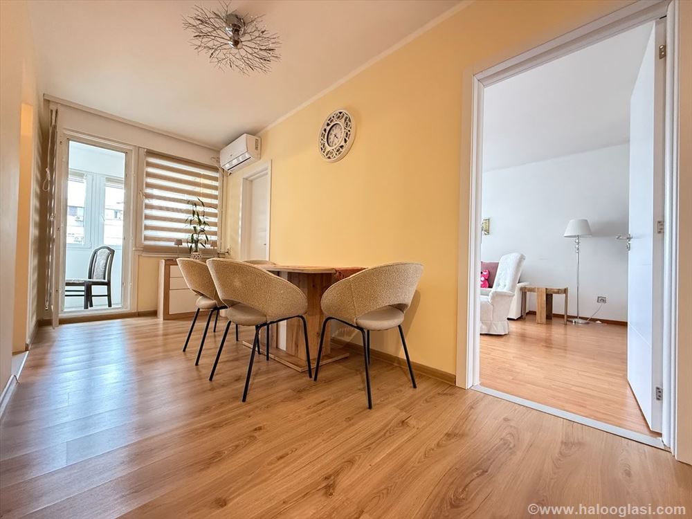 two-room apartment from 64 m² to Voždovcu — photo