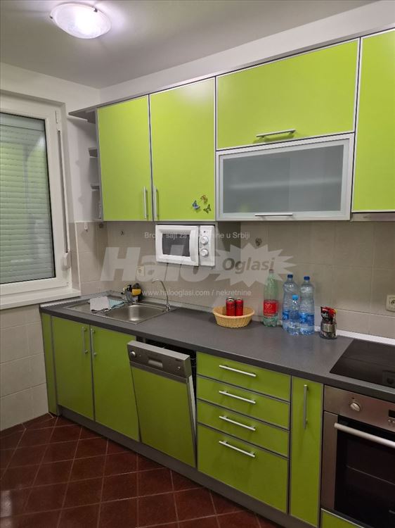 Fotografija stana 3 od 17