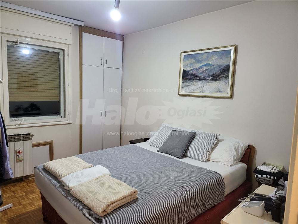 Niš centar 2.5-sobni namešten izdajem — fotografija