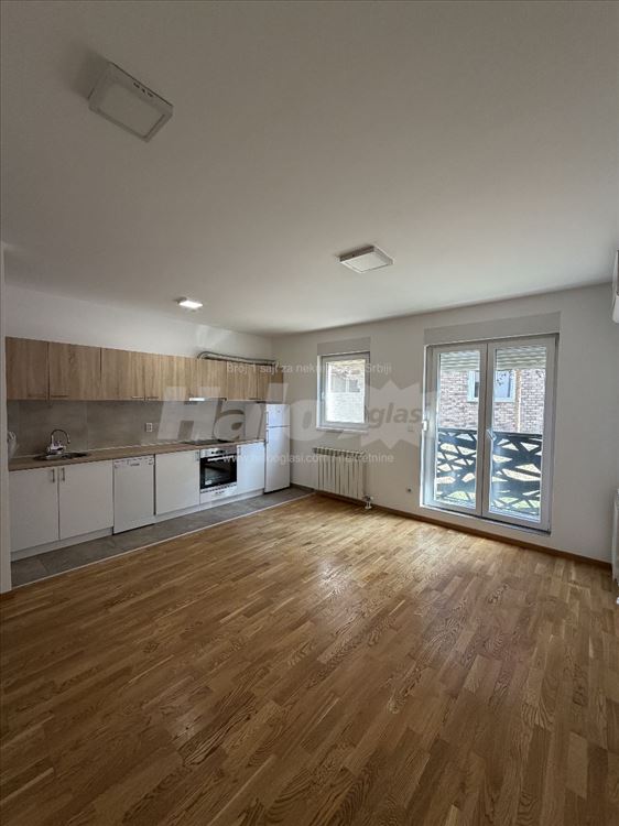 двухкомнатная с половиной Руди Чаявеца - сейчас готова к заселению — фото